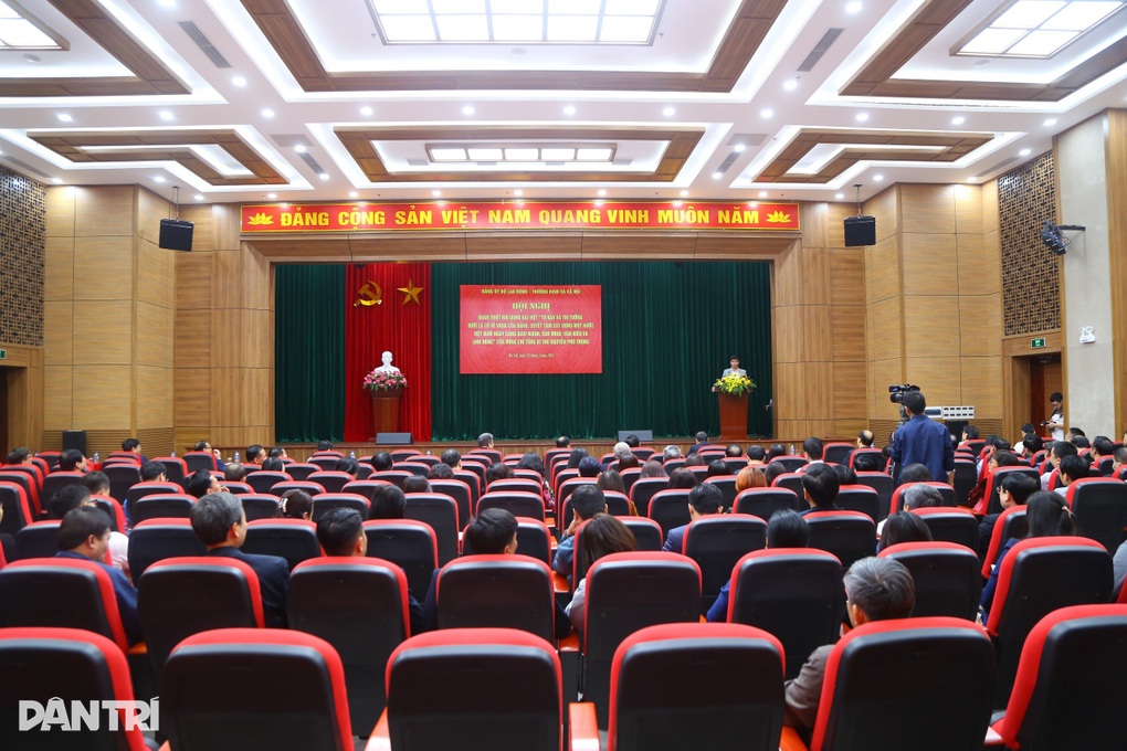 Quán triệt chỉ đạo của Tổng Bí thư về quyết tâm xây dựng Việt Nam giàu mạnh - 2 Quán triệt chỉ đạo của Tổng Bí thư về quyết tâm xây dựng Việt Nam giàu mạnh - 2