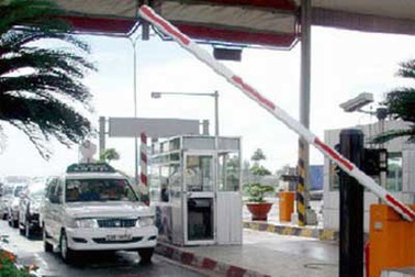 Tăng thu phí thay vì hạn chế xe