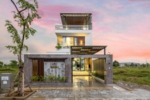 Mua mảnh đất 180m2, vợ chồng Việt làm nhà đẹp như resort "ai cũng khen"