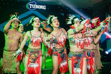 Điểm lại những khoảnh khắc để đời của tín đồ Tuborg Republic of fun mùa hè này