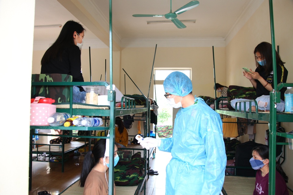 Cuộc sống bên trong khu cách ly công dân về từ vùng dịch Covid-19 - 4 Cuộc sống bên trong khu cách ly công dân về từ vùng dịch Covid-19 - 4