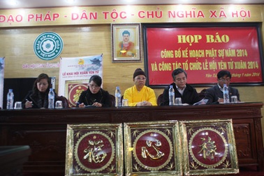 Lễ hội Yên Tử 2014: Đường hành hương sạch bóng hàng rong