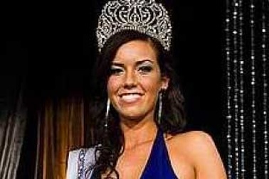 Người đẹp 9X đăng quang Hoa hậu Iceland