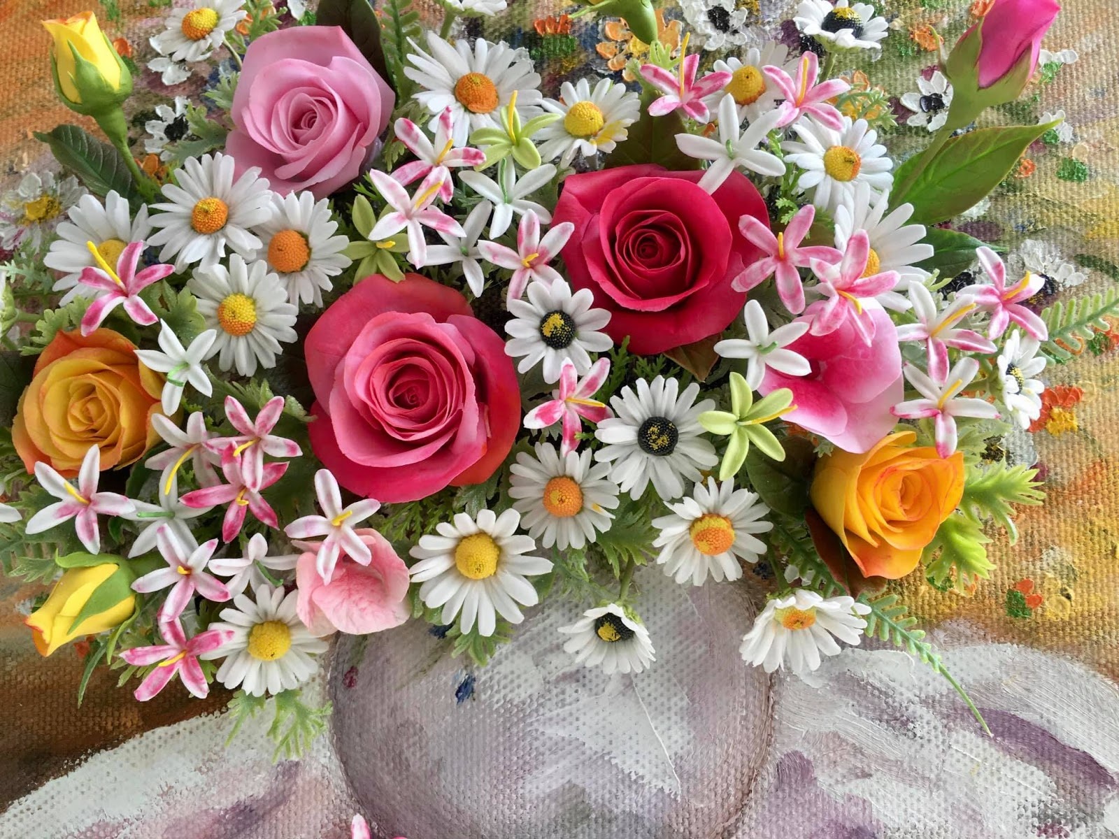 Người phụ nữ vẽ tranh bằng đất sét - 2