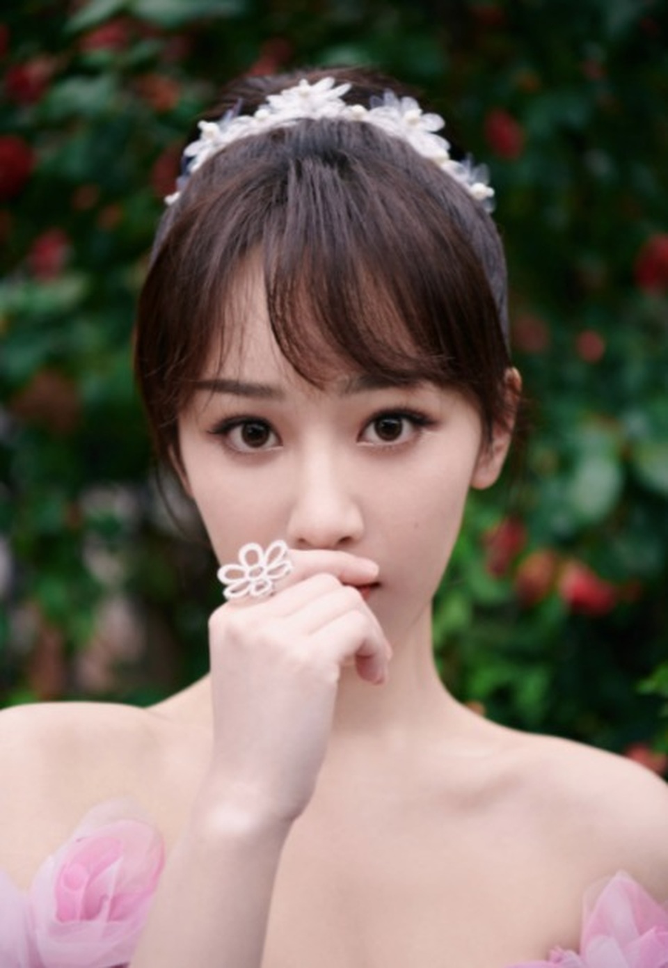 Dàn mỹ nhân Hoa ngữ đọ sắc trong đêm hội thời trang - 9 Dàn mỹ nhân Hoa ngữ đọ sắc trong đêm hội thời trang - 9