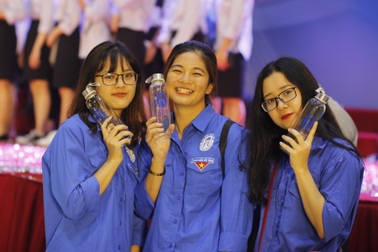 Trường ĐH Mở Hà Nội “Nói không với rác thải nhựa” trong lễ khai giảng