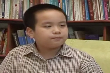 “Cậu bé thần đồng” Đỗ Nhật Nam làm thơ về mất mát thế giới 2014