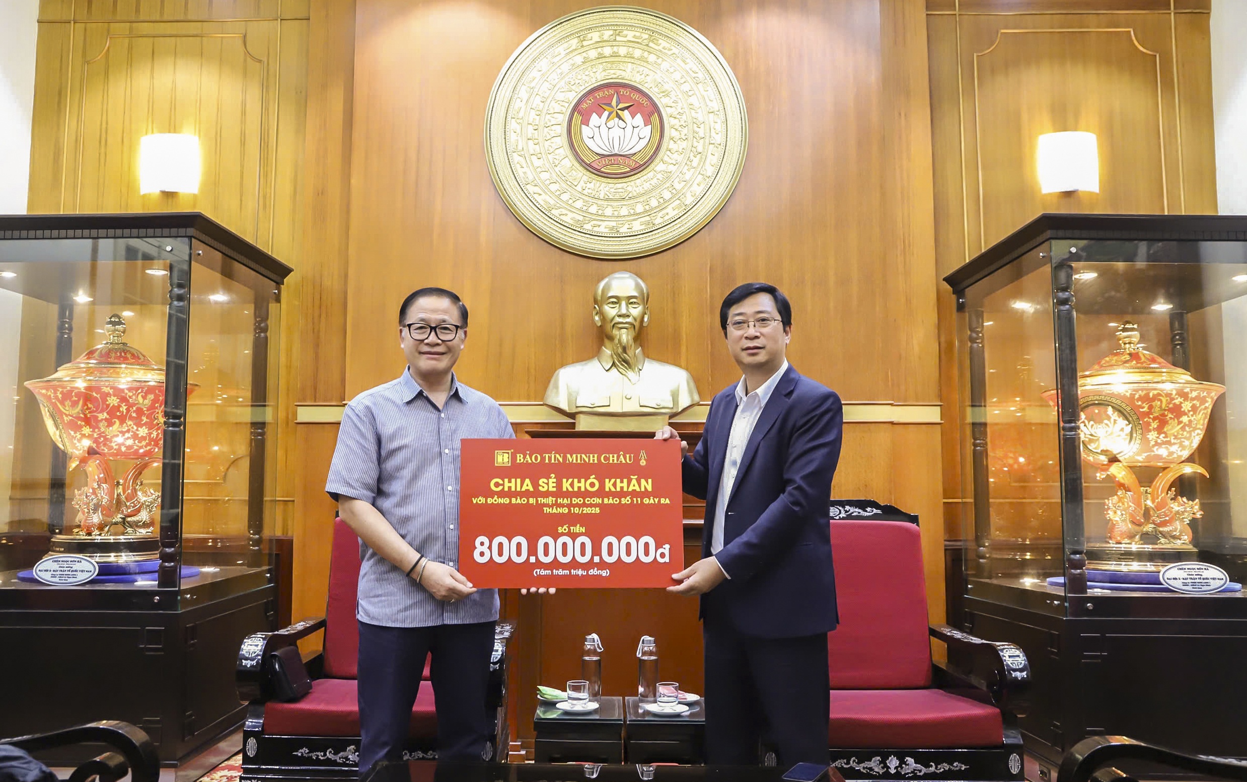 Bảo Tín Minh Châu ủng hộ 800 triệu đồng khắc phục hậu quả cơn bão số 11 - 2