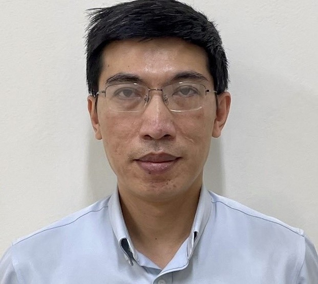 Cựu trợ lý Phó Thủ tướng bị truy tố với cáo buộc nhận hối lộ hơn 4,2 tỷ - 1 Cựu trợ lý Phó Thủ tướng bị truy tố với cáo buộc nhận hối lộ hơn 4,2 tỷ - 1