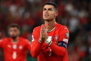 Bồ Đào Nha lục đục nội bộ, C.Ronaldo bị các đồng đội “tẩy chay”?
