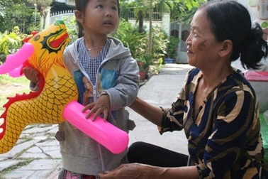 Cháu tôi đã được đón cái Tết no đủ