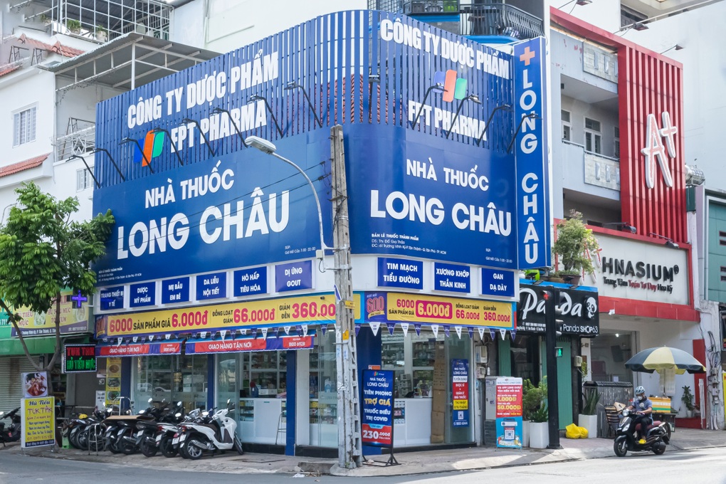 Ông lớn ngành bán lẻ công nghệ đổ xô kinh doanh thuốc - 1 Ông lớn ngành bán lẻ công nghệ đổ xô kinh doanh thuốc - 1