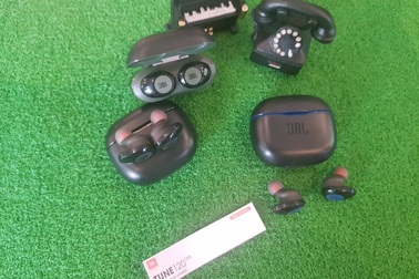 JBL giới thiệu tới thị trường Việt Nam tai nghe không dây Tune 120TWS