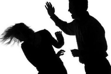 Dù có tha thứ, hòa giải thì chồng vẫn cứ bạo hành vợ khi vẫn không giải quyết điều gốc rễ này?