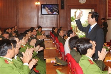Thủ tướng chúc Tết lực lượng Công an Nhân dân
