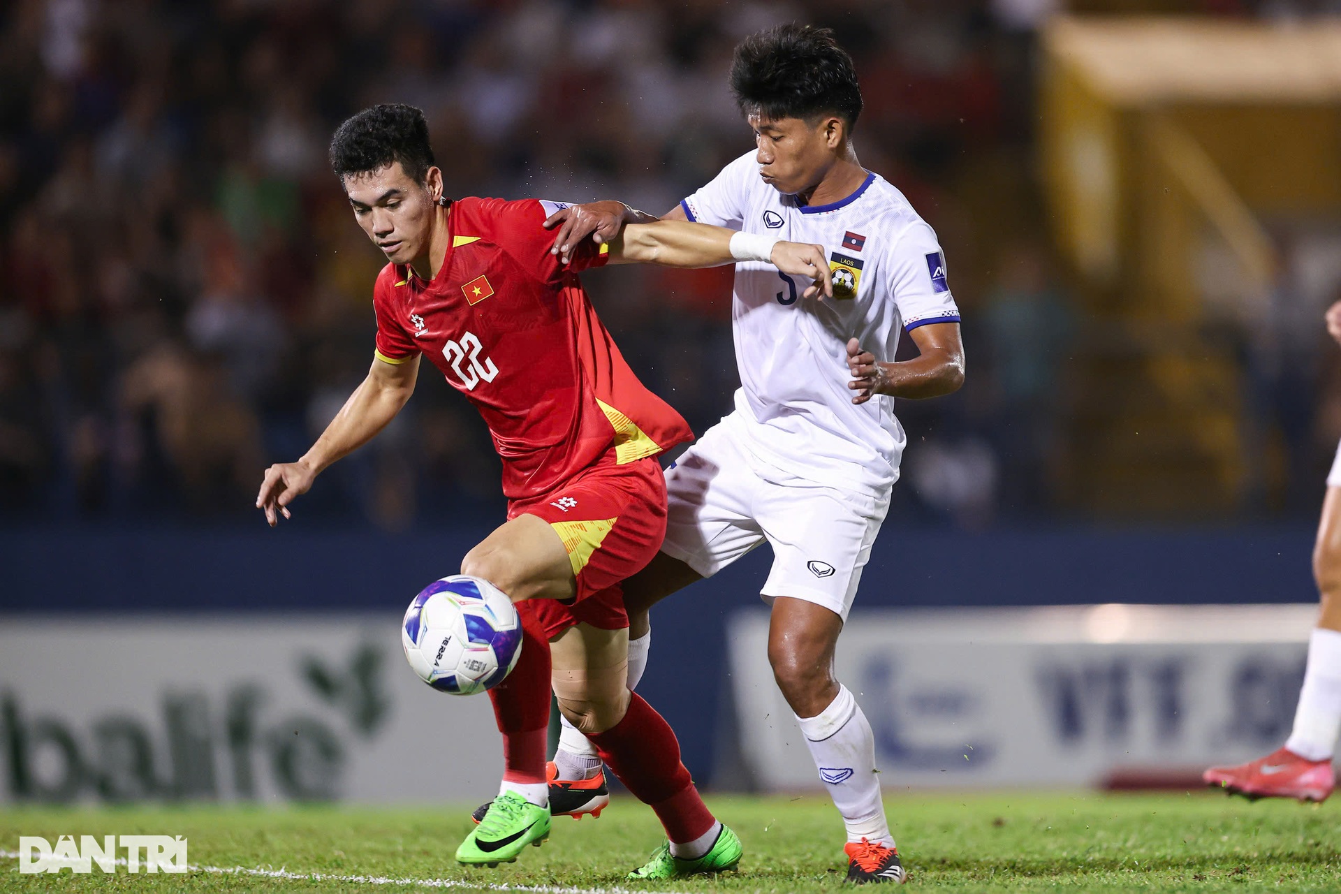 Tiến Linh kém duyên trong ngày tuyển Việt Nam thắng đậm Lào - 3 Tiến Linh kém duyên trong ngày tuyển Việt Nam thắng đậm Lào - 3