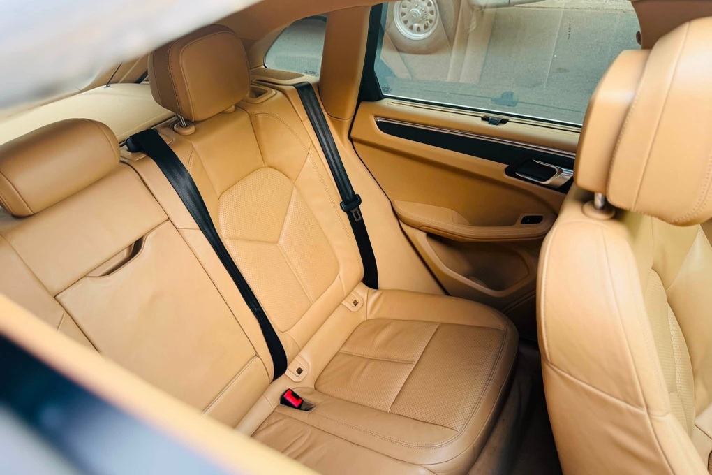 Porsche Macan dùng 12 năm vẫn được rao giá gần 1 tỷ đồng - 4
