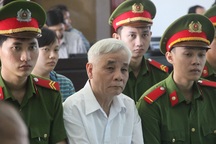 Tham ô tài sản, nguyên Chánh án TAND Phú Yên cùng 3 thuộc cấp hầu tòa