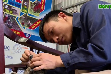 Anh thợ làng chế máy nông nghiệp "23 trong 1", bán hàng nghìn chiếc