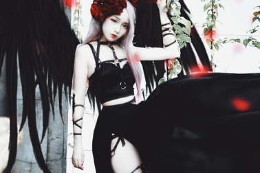 "Thiên thần bóng tối" Chibi Bunny gợi cảm và ma mị