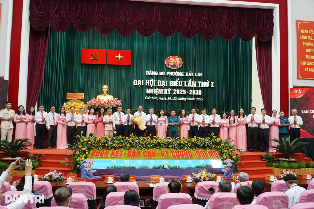Nguyên Phó chủ tịch UBND TP Thủ Đức làm Bí thư phường Cát Lái - 2 Nguyên Phó chủ tịch UBND TP Thủ Đức làm Bí thư phường Cát Lái - 2