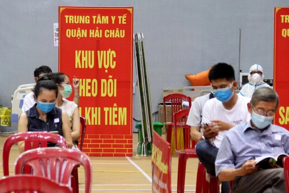 Đà Nẵng tiêm vắc xin Covid-19 cho gần 17.000 người - 10 Đà Nẵng tiêm vắc xin Covid-19 cho gần 17.000 người - 10