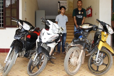 Nhóm đối tượng chuyên trộm, cướp xe máy dọc biên giới Việt Lào sa lưới