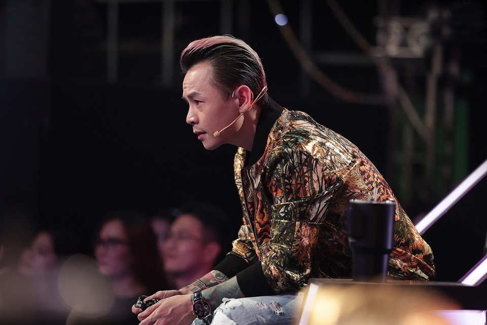 TLinh bị chính bạn trai RPT MCK loại khỏi Rap Việt - 4 TLinh bị chính bạn trai RPT MCK loại khỏi Rap Việt - 4