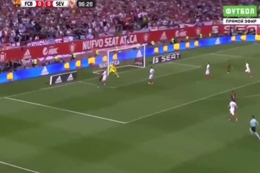 Jordi Alba mở tỷ số cho Barcelona trước Sevilla