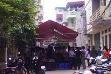 Một nam sinh tử vong trong khi tập gym