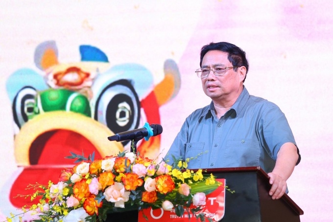 Thủ tướng Phạm Minh Chính mong các cháu thiếu niên, nhi đồng hãy luôn vững tin, lạc quan điều trị bệnh tật, cố gắng vượt qua khó khăn, nghịch cảnh, hướng tới một tương lai tươi đẹp