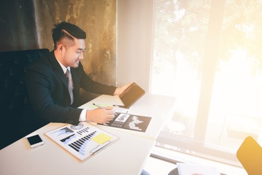 Doanh nghiệp Việt cân nhắc gì cho bài toán thắt chặt chi tiêu?