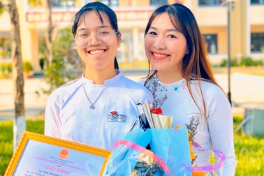 Nữ sinh 3 năm liền đạt giải Quốc gia môn Văn chọn nghề giáo