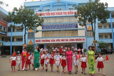 Món quà đặc biệt của thày trò trường tiểu học Đoàn Thị Điểm Hà Nội gửi Trường Sa