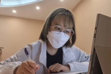 Tuyển sinh vào lớp 10: Phụ huynh Hà Nội tranh luận về môn thi thứ tư