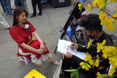 Họa sỹ trên phố