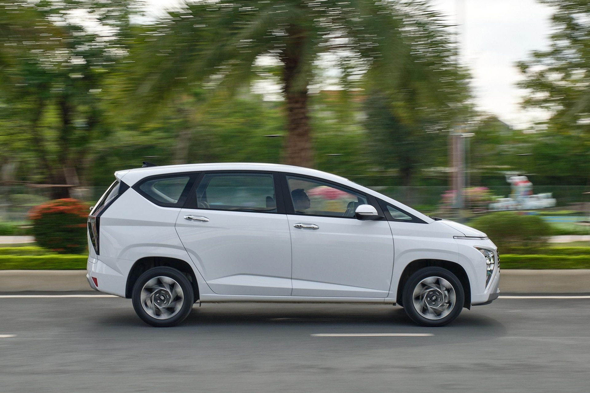 Đánh giá Hyundai Stargazer 2023: lựa chọn xe gia đình đáng cân nhắc - 36 Đánh giá Hyundai Stargazer 2023: lựa chọn xe gia đình đáng cân nhắc - 36