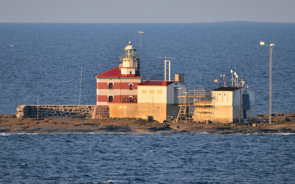 Đường biên giới kỳ lạ cứ 25 năm được khảo sát một lần để thay đổi nếu cần - 4 Đường biên giới kỳ lạ cứ 25 năm được khảo sát một lần để thay đổi nếu cần - 4