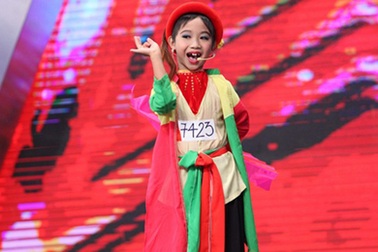 Gia cảnh khốn khó của cậu bé đóng Thị Mầu