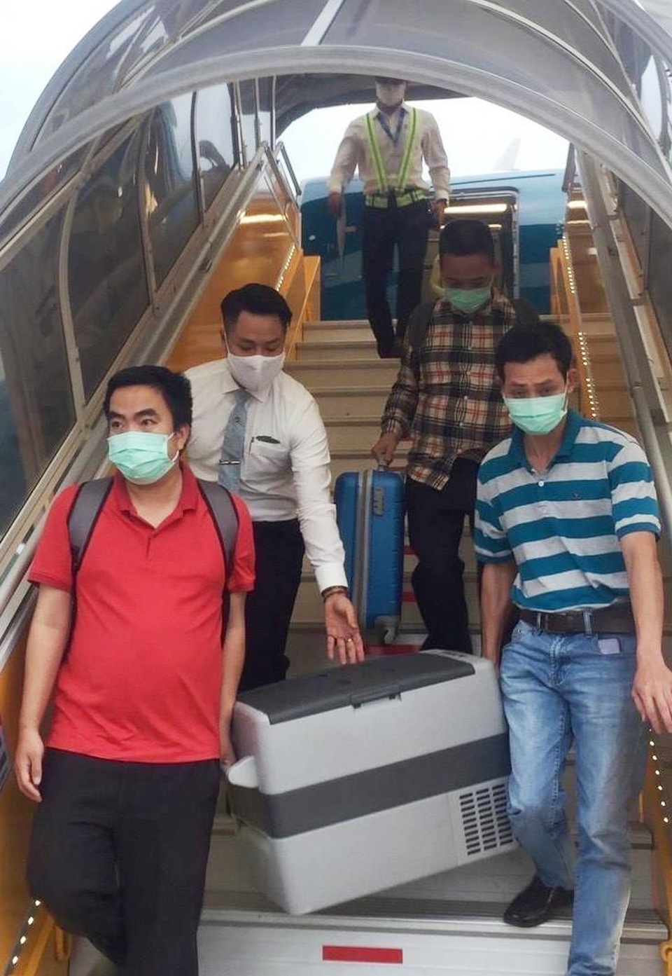 Hành trình ghép tim xuyên Việt đặc biệt của Bệnh viện Trung ương Huế - 1 Hành trình ghép tim xuyên Việt đặc biệt của Bệnh viện Trung ương Huế - 1