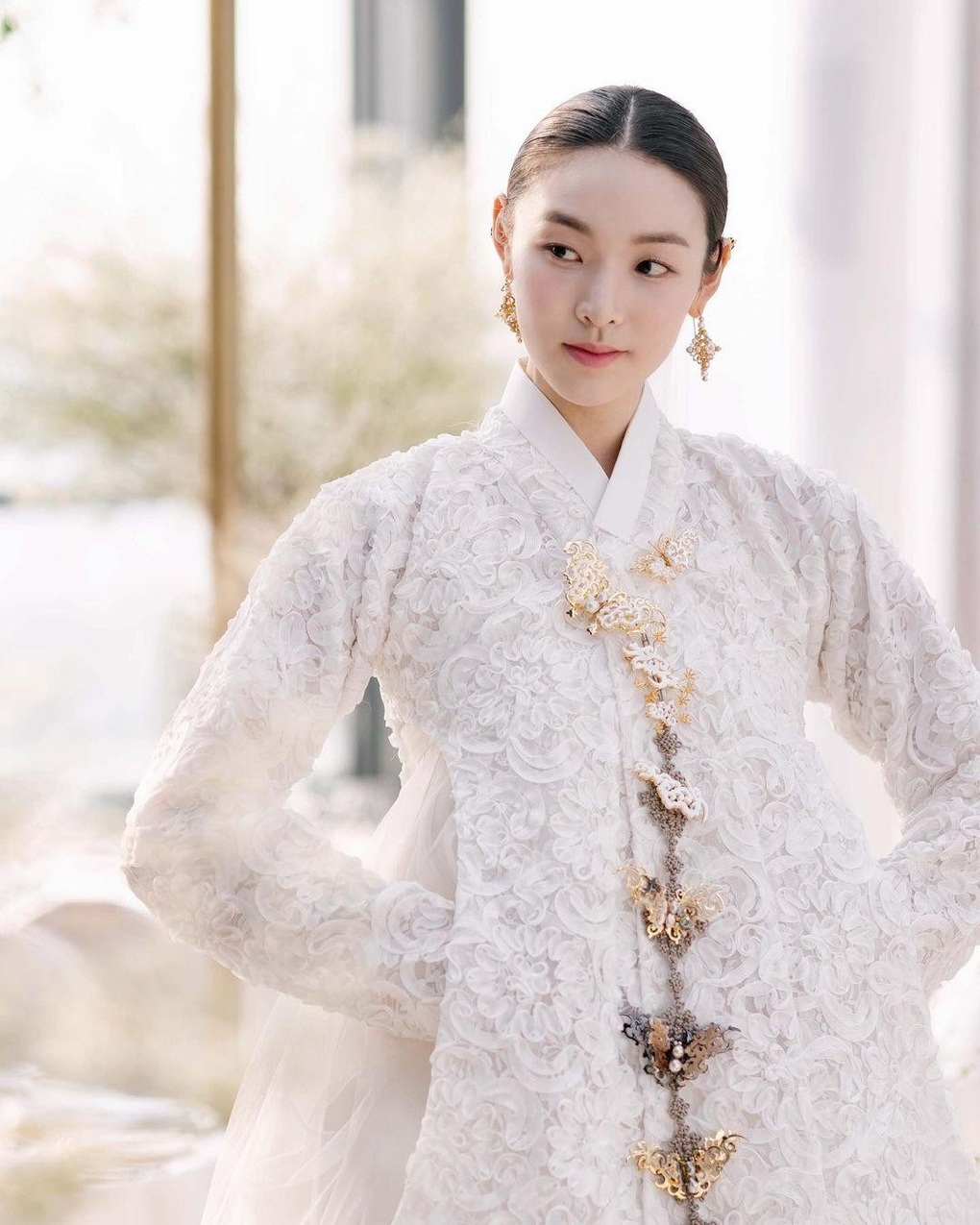 Đương kim Hoa hậu Trái đất khác lạ, hoạt động mờ nhạt sau đăng quang - 13 Đương kim Hoa hậu Trái đất khác lạ, hoạt động mờ nhạt sau đăng quang - 13