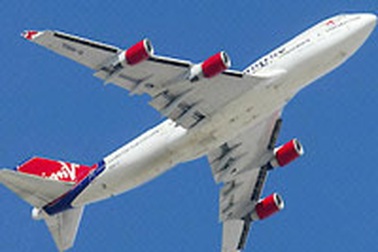 Máy bay Anh gặp rắc rối 