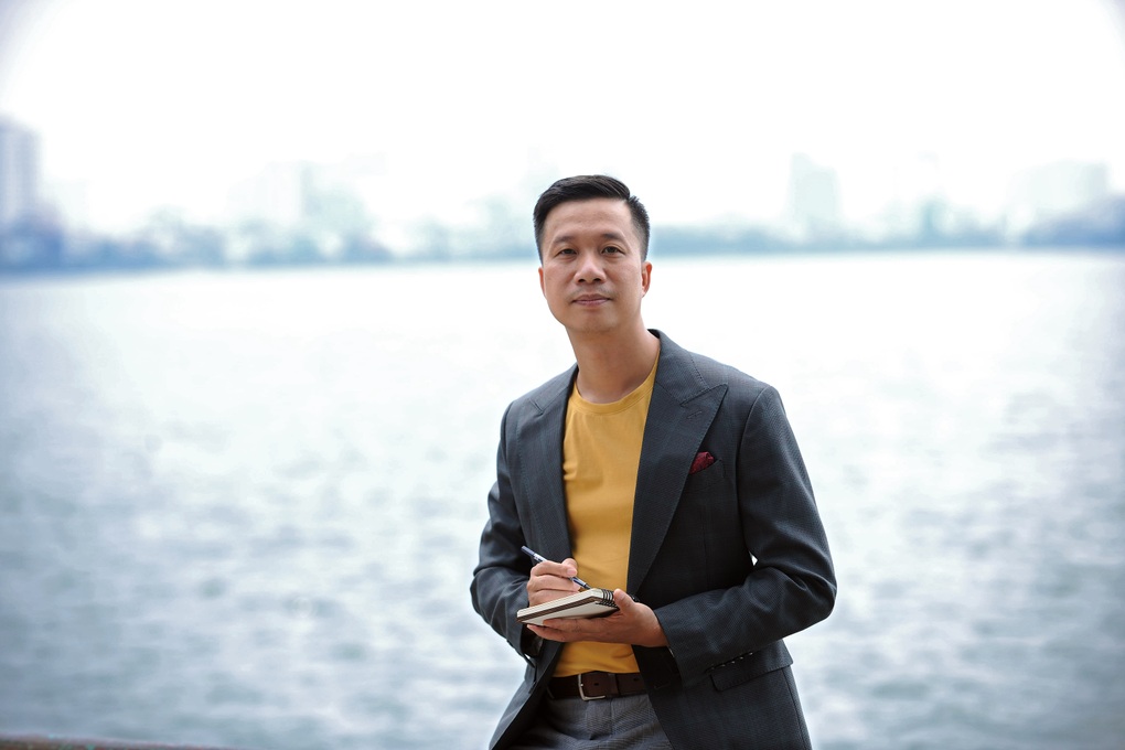Nhà văn Nguyễn Trương Quý: Vẽ lại Hà Nội trên những tốc độ chuyển động - 1 Nhà văn Nguyễn Trương Quý: Vẽ lại Hà Nội trên những tốc độ chuyển động - 1