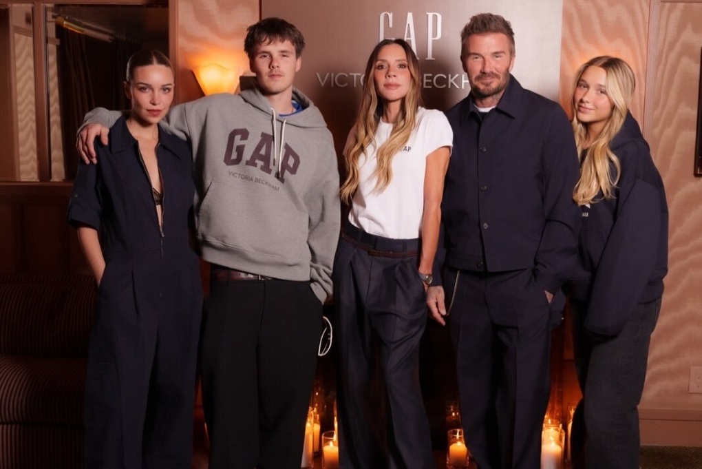 Biến cố gia đình Beckham: Con trai quay lưng, cha mẹ vẫn chờ ngày sum họp - 2