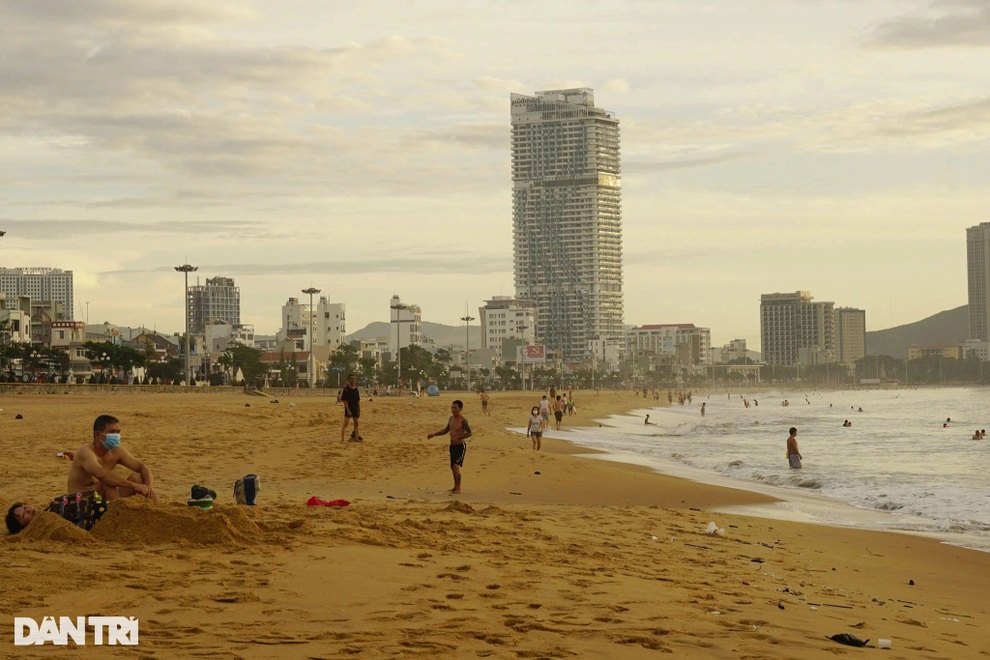 Suốt ngày bánh mì, bánh bao, thực khách thèm tô phở ăn tại quán - 3 Suốt ngày bánh mì, bánh bao, thực khách thèm tô phở ăn tại quán - 3