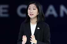 Bỏ học làm CEO từ 12 tuổi, cô gái sinh năm 2004 thu về hơn 34 tỷ đồng/năm