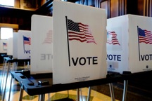 Ông Trump muốn chấm dứt bỏ phiếu qua thư và máy bỏ phiếu