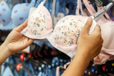 Luận án tiến sĩ về áo ngực liệu có "khác người"?