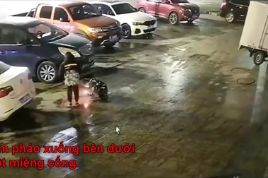 Cậu bé nghịch dại ném pháo xuống cống gây ra vụ nổ kinh hoàng