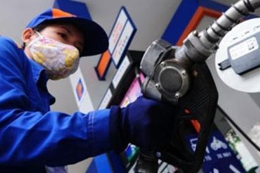 Đến hẹn lại lên: Giá xăng có tiếp tục tăng?